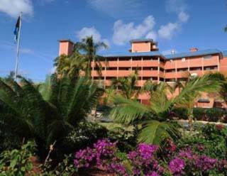 Отель Nassau Palm Экстерьер фото